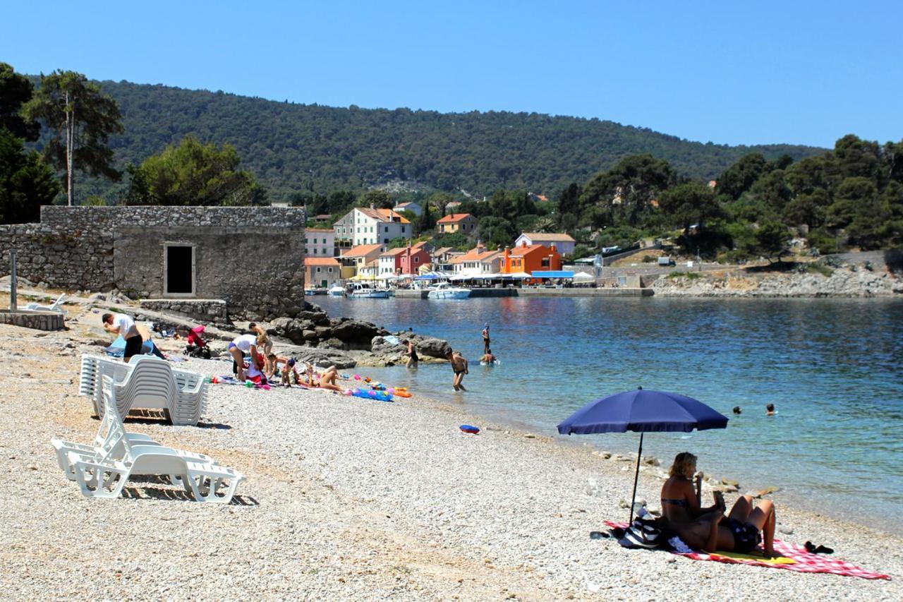 Apartments By The Sea Veli Losinj, Losinj - 8031 Exterior photo
